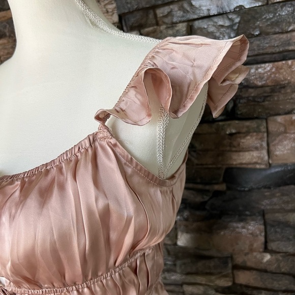 Forever 21 Pink Ruffle Crop Top - Picture 2 of 12